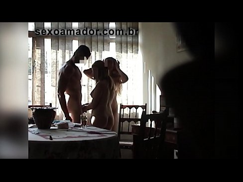 ❤️ Prietenii sexuali invită un bărbat uriaș și o partidă în trei cu el ❤❌ at ro.hentai-menu.ru ❤