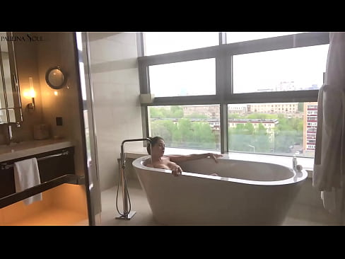 ❤️ Gagică imensă care își masturbează cu pasiune păsărica în baie ❤❌ at ro.hentai-menu.ru ❤